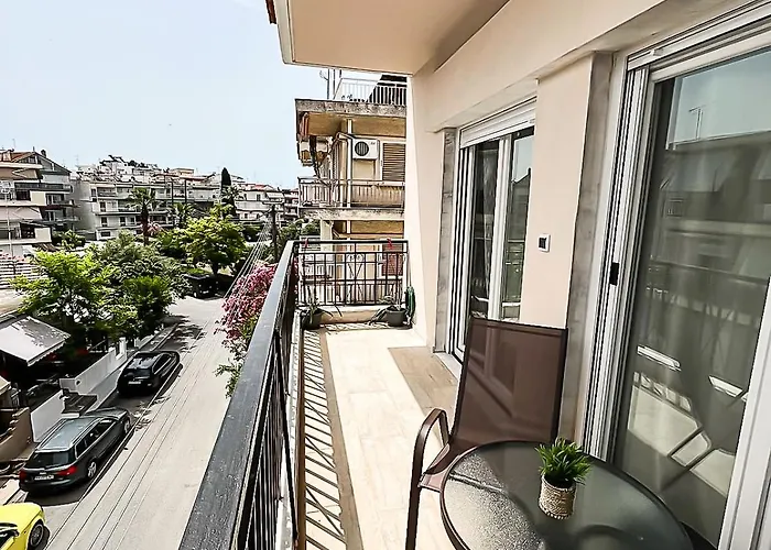 Philip's Seaside Daire *